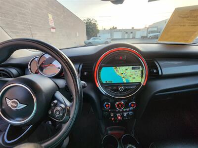 2016 MINI Cooper Hardtop 4 Door  3 Cyl Turbo Gas Manual - Photo 21 - Sun Valley Ca, CA 91352