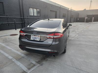 2017 Ford Fusion SE   - Photo 8 - Sun Valley Ca, CA 91352