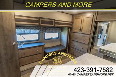 2019 Keystone Sprinter 3551FWMLS 5Th Wheel   - Photo 16 - Bluff City, TN 37618