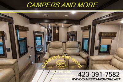 2020 Cedar Creek Silverback 37RTH Toy Hauler   - Photo 3 - Bluff City, TN 37618