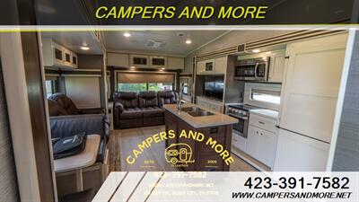 2020 VANLEIGH PINECREST 392MBP   - Photo 3 - Bluff City, TN 37618