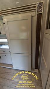 2020 VANLEIGH PINECREST 392MBP   - Photo 18 - Bluff City, TN 37618