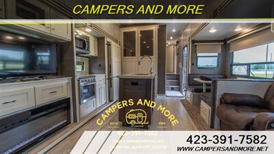 2020 VANLEIGH PINECREST 392MBP   - Photo 2 - Bluff City, TN 37618