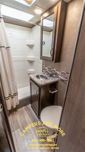 2020 Thor Freedom Elite 22HE E-350 SD   - Photo 12 - Bluff City, TN 37618