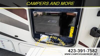 2018 Coachmen Freelander 28BH Ford E450   - Photo 12 - Bluff City, TN 37618