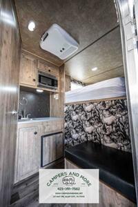 2019 Harmar Dixie Star 402DSGN Trail Rider Horse Trailer   - Photo 2 - Bluff City, TN 37618