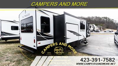 2022 KEYSTONE OUTBACK 330RL   - Photo 17 - Bluff City, TN 37618