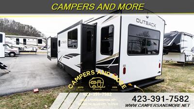 2022 KEYSTONE OUTBACK 330RL   - Photo 16 - Bluff City, TN 37618