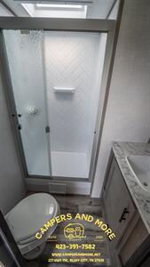 2023 Coleman Dutchmen 2955RL Light - Photo 7 - Bluff City, TN 37618