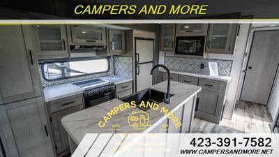 2023 Coleman Dutchmen 2955RL Light - Photo 6 - Bluff City, TN 37618