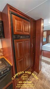 2013 NEXUS RV Phantom 31P Ford E450   - Photo 6 - Bluff City, TN 37618