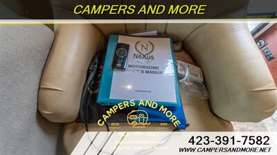 2013 NEXUS RV Phantom 31P Ford E450   - Photo 12 - Bluff City, TN 37618