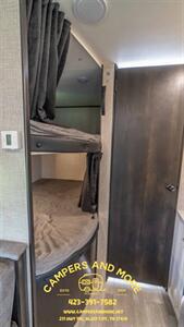 2023 Jayco Jay Flight 264BH   - Photo 11 - Bluff City, TN 37618