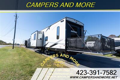 2023 FOREST RIVER ALPHA WOLF 345PACK14.5 Toy Hauler   - Photo 16 - Bluff City, TN 37618