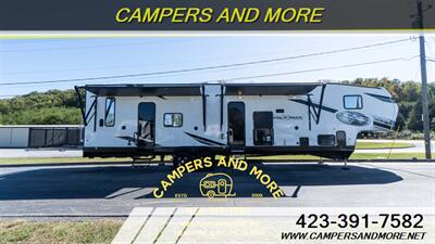 2023 FOREST RIVER ALPHA WOLF 345PACK14.5 Toy Hauler   - Photo 4 - Bluff City, TN 37618