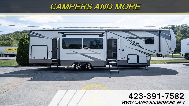 2022 Forest River CEDAR CREEK 370BHO  