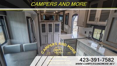 2021 KEYSTONE MONTANA 383TH   - Photo 3 - Bluff City, TN 37618