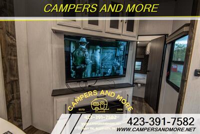 2022 Heartland BigHorn 37TB 5th Wheel   - Photo 11 - Bluff City, TN 37618