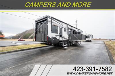 2018 HEARTLAND CYCLONE 4200 Toy Hauler   - Photo 14 - Bluff City, TN 37618