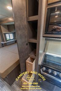 2021 Thor Freedom Elite 26HE E-350 SD   - Photo 12 - Bluff City, TN 37618