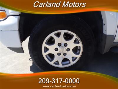 2003 Chevrolet Suburban 1500 Z71 - Photo 10 - Stockton, CA 95205