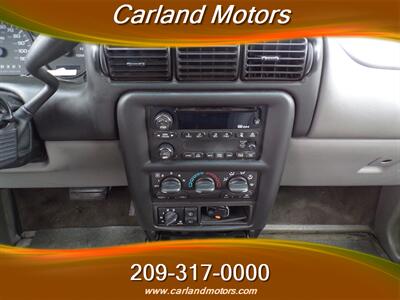 2002 Chevrolet Venture LS w/Wheel Chair Access   - Photo 22 - Stockton, CA 95205
