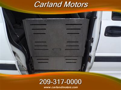 2002 Chevrolet Venture LS w/Wheel Chair Access   - Photo 30 - Stockton, CA 95205