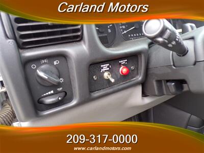 2002 Chevrolet Venture LS w/Wheel Chair Access   - Photo 14 - Stockton, CA 95205