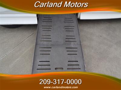 2002 Chevrolet Venture LS w/Wheel Chair Access   - Photo 31 - Stockton, CA 95205