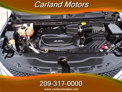 2018 Chrysler Pacifica Limited   - Photo 12 - Stockton, CA 95205