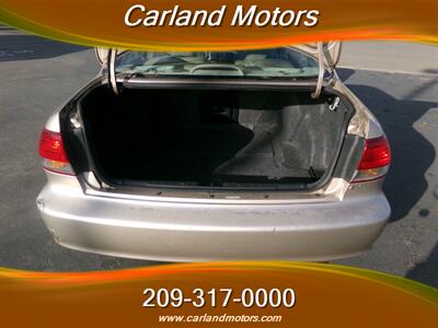 2001 Honda Accord EX w/Leather   - Photo 19 - Stockton, CA 95205