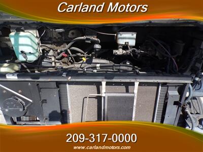 2009 Workhorse W42   - Photo 16 - Stockton, CA 95205