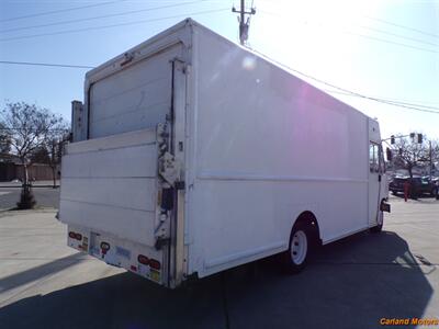 2009 Workhorse W42   - Photo 7 - Stockton, CA 95205