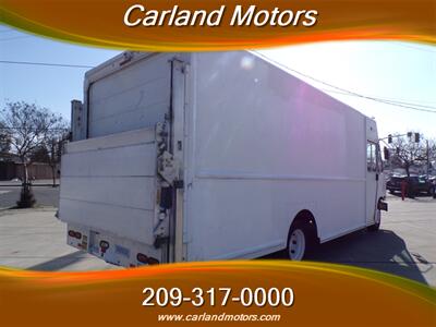 2009 Workhorse W42   - Photo 7 - Stockton, CA 95205