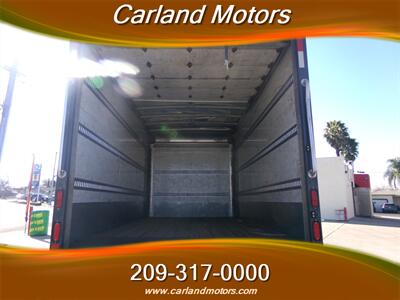 2021 Isuzu NRR Box Truck w/Lift   - Photo 21 - Stockton, CA 95205