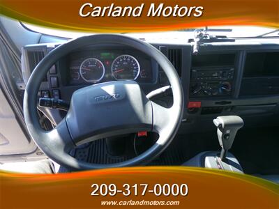 2021 Isuzu NRR Box Truck w/Lift   - Photo 17 - Stockton, CA 95205