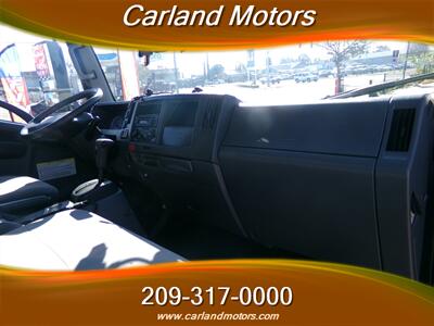 2021 Isuzu NRR Box Truck w/Lift   - Photo 27 - Stockton, CA 95205