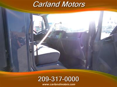 2021 Isuzu NRR Box Truck w/Lift   - Photo 25 - Stockton, CA 95205