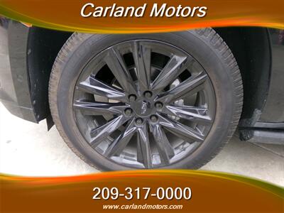 2021 Cadillac Escalade ESV Sport   - Photo 10 - Stockton, CA 95205