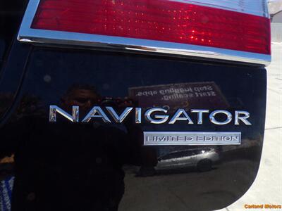 2011 Lincoln Navigator Ultimate L - Photo 22 - Stockton, CA 95205