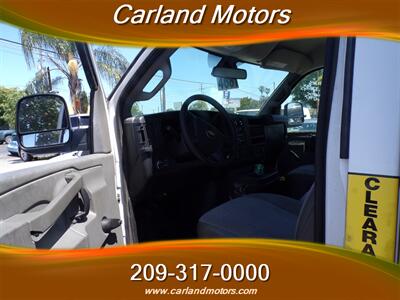 2019 Chevrolet Express CUTAWAY 3500 W/Liftgate   - Photo 3 - Stockton, CA 95205