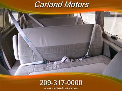 1993 Ford E-Series Van E-350 Passenger   - Photo 20 - Stockton, CA 95205