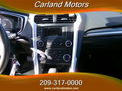 2014 Ford Fusion Hybrid S   - Photo 17 - Stockton, CA 95205