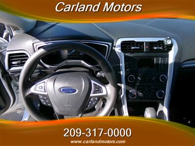 2014 Ford Fusion Hybrid S   - Photo 16 - Stockton, CA 95205