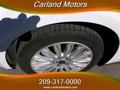 2014 Ford Fusion Hybrid S   - Photo 9 - Stockton, CA 95205