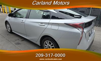 2018 Toyota Prius Two - Photo 3 - Stockton, CA 95205