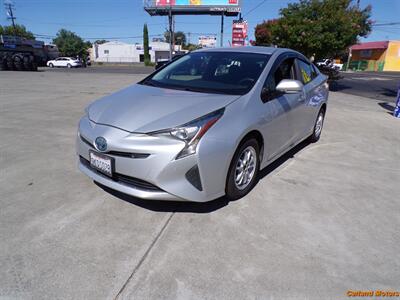 2018 Toyota Prius Two   - Photo 2 - Stockton, CA 95205