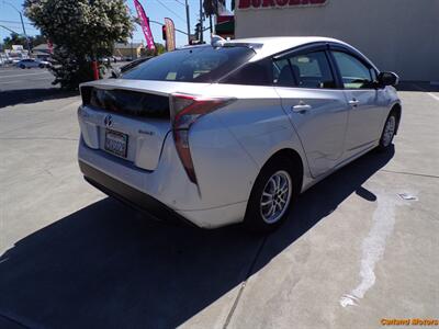 2018 Toyota Prius Two   - Photo 8 - Stockton, CA 95205