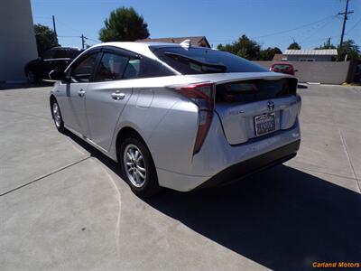 2018 Toyota Prius Two   - Photo 6 - Stockton, CA 95205