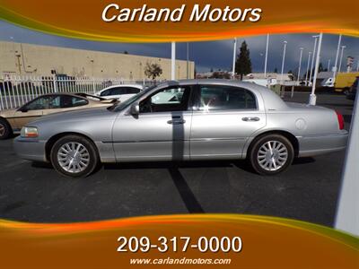 2003 Lincoln Town Car Executive   - Photo 4 - Stockton, CA 95205